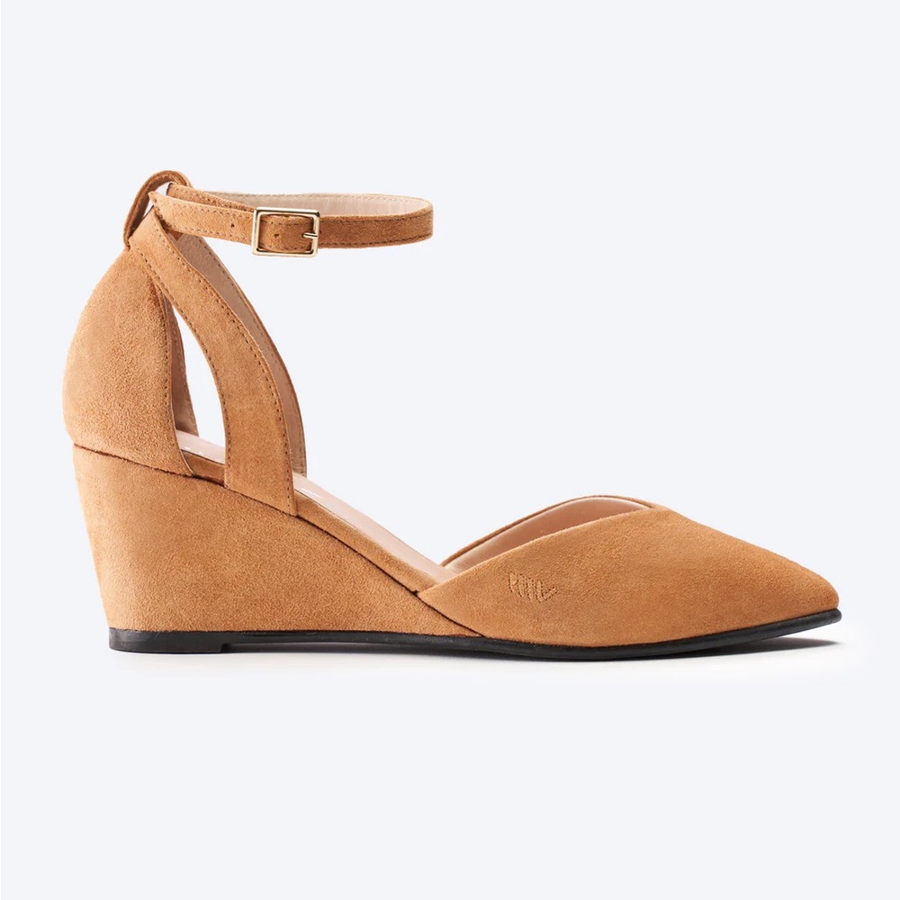 Viscata Garda Suede Wedge Camel with Ankle Strap 37 6.5 NIB